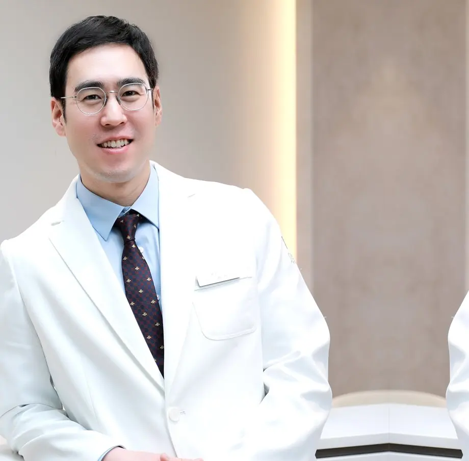 Dr. HyunSung Park, Medical Director